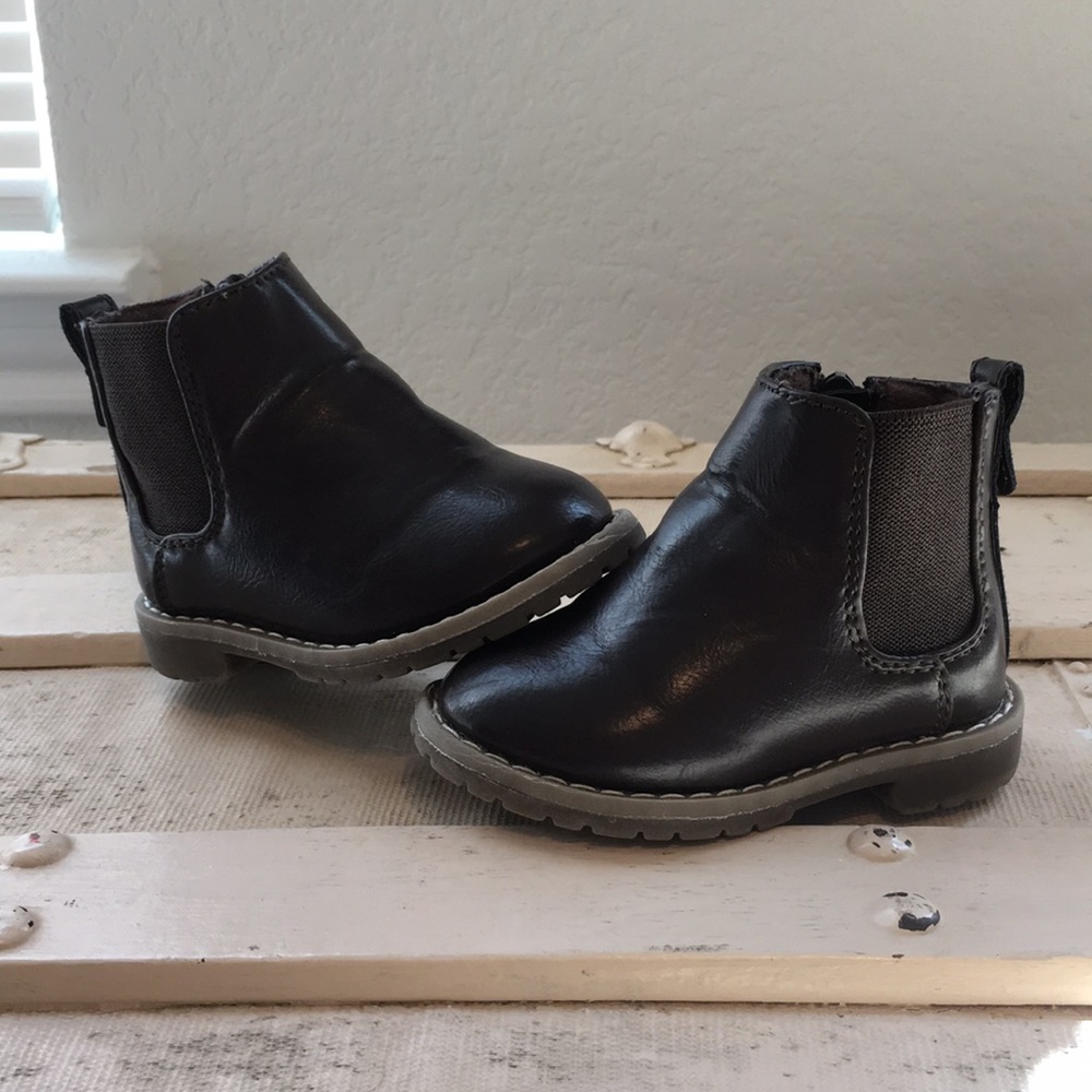 Children’s Place Chelsea Boots Toddler/Baby Size 4